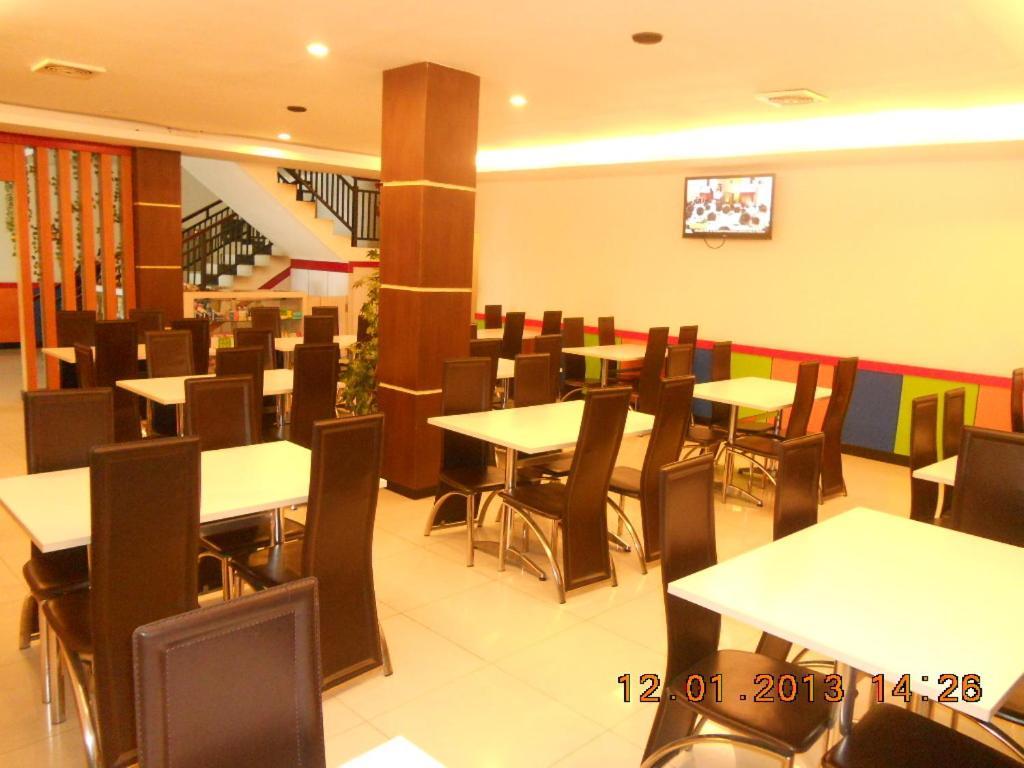 Parma Panam Hotel Pekanbaru Extérieur photo