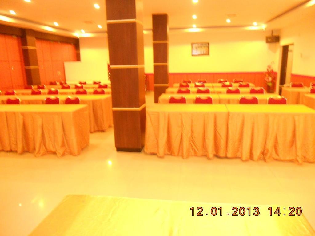 Parma Panam Hotel Pekanbaru Extérieur photo