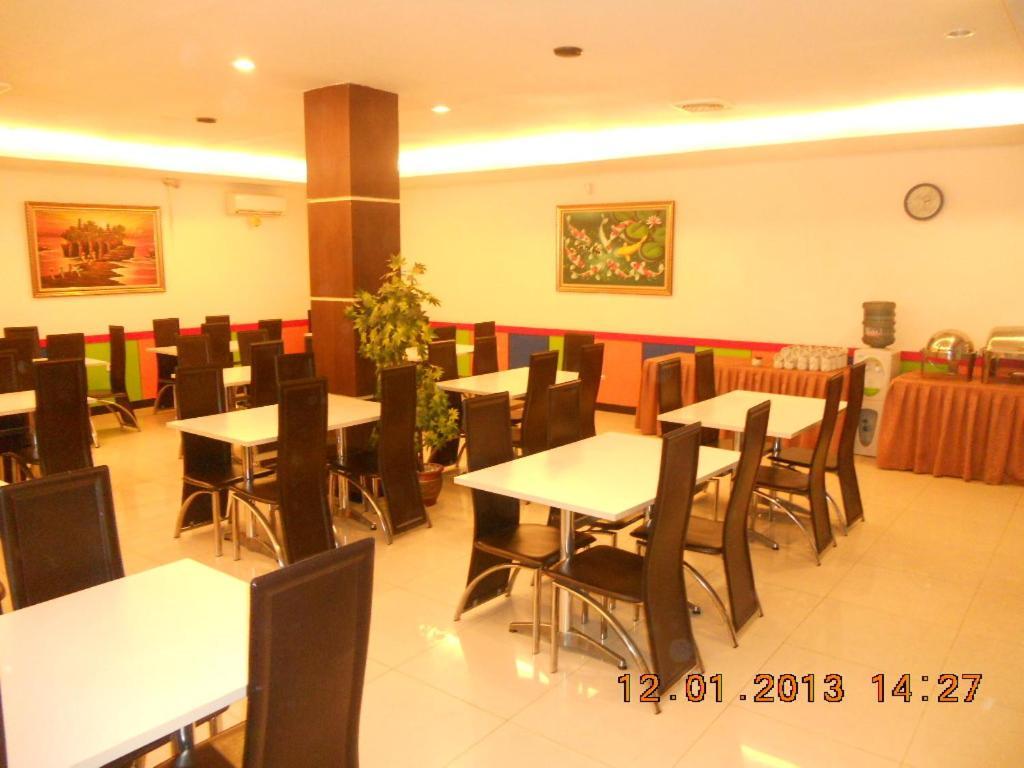 Parma Panam Hotel Pekanbaru Extérieur photo